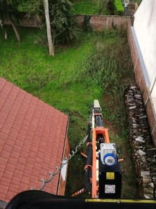 Nacelle sur chenille pour élagage espace étroit